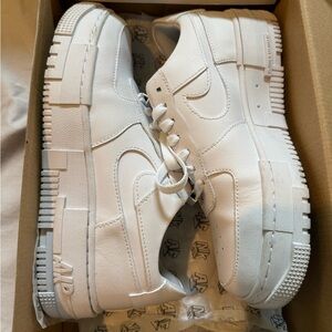 Nike White and Black AF1 Pixel Sneakers